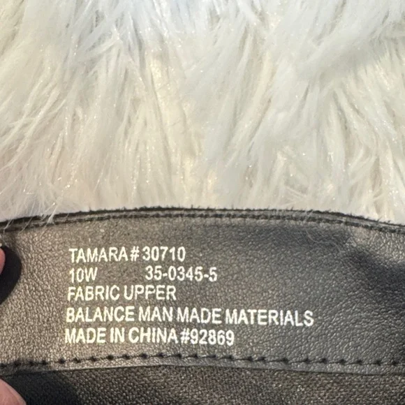 Elegant Black faux suede 2 inch wedge Women's Boots, size 10W - Picture 2 of 3